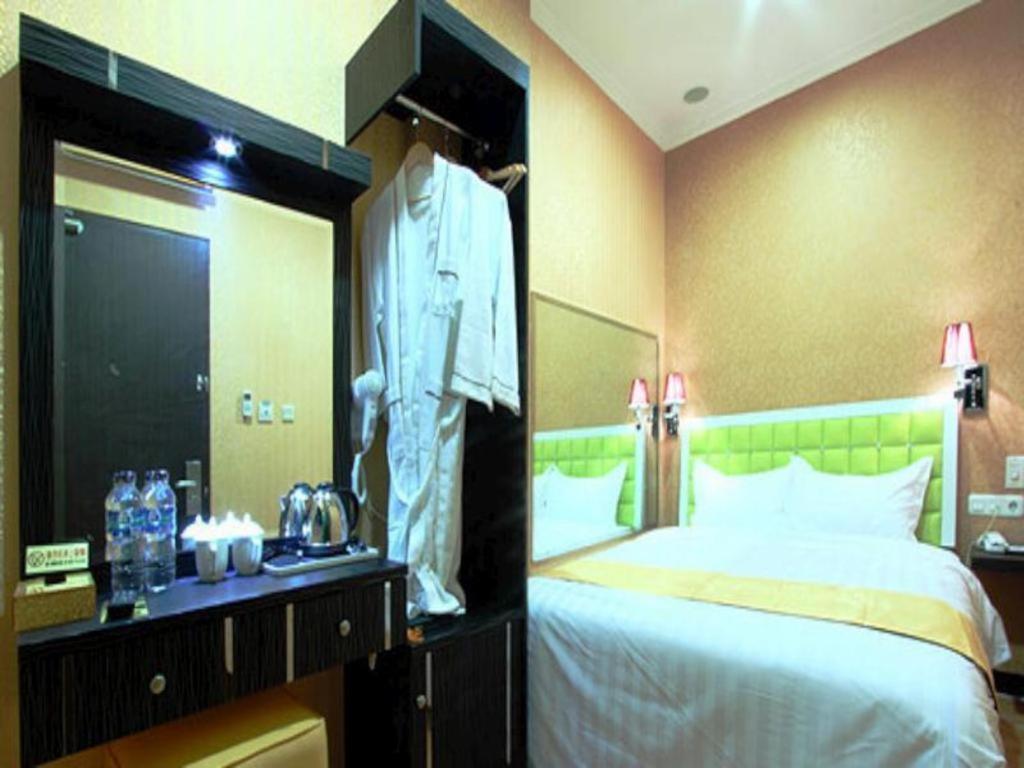 Hotel Rovi Boutique Jakarta Kültér fotó